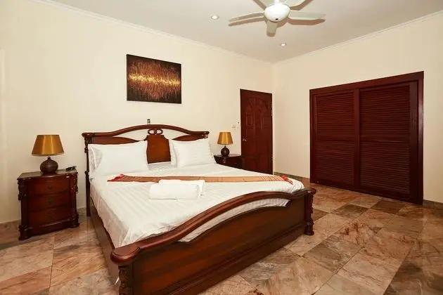 7 Bedroom Pool Villa