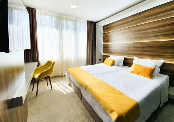 Standard Büyük Yataklı Tek Kişilik Oda