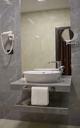 Standard Büyük Yataklı Tek Kişilik Oda