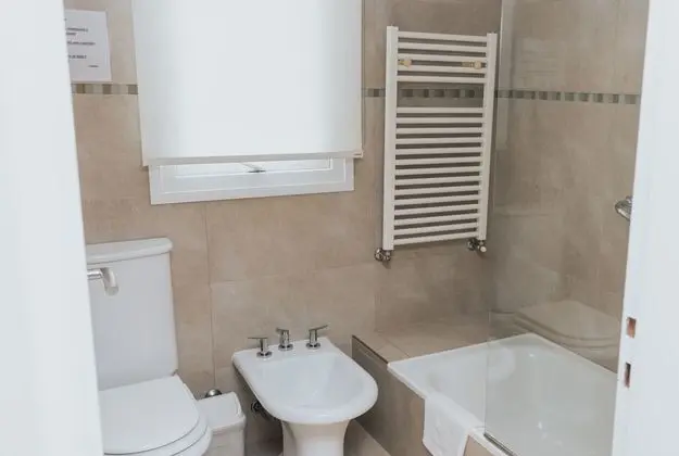 City Tek Büyük Yataklı Oda