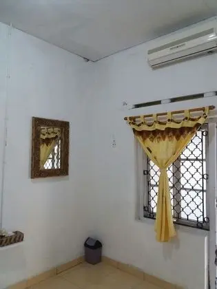 Tek Büyük Yataklı Oda, Ortak Banyo