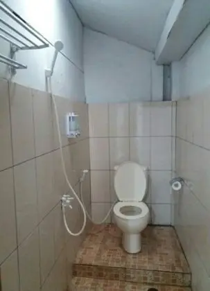 Tek Büyük Yataklı Oda, Ortak Banyo