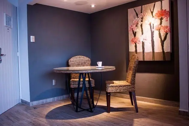 Junior Suite, Executive
