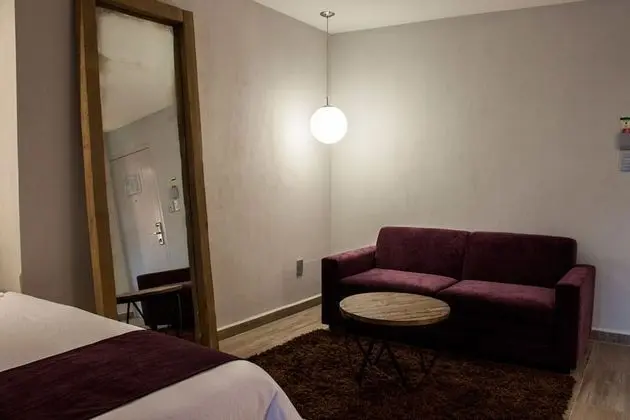 Junior Suite, Executive