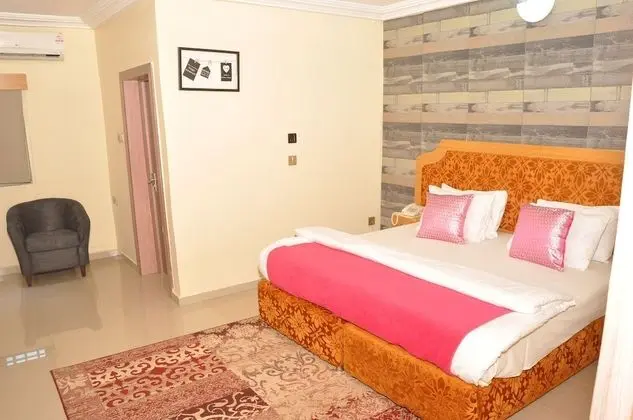Luxury Oda, 1 En Büyük (King) Boy Yatak
