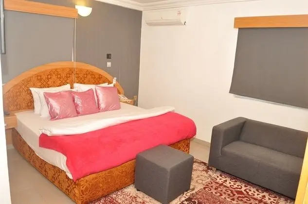 Luxury Oda, 1 En Büyük (King) Boy Yatak