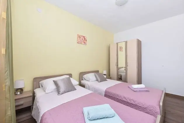 Villa, Sigara İçilebilir