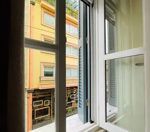 Design Tek Büyük Yataklı Oda