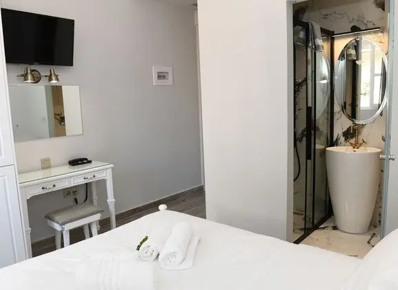 Design Tek Büyük Yataklı Oda