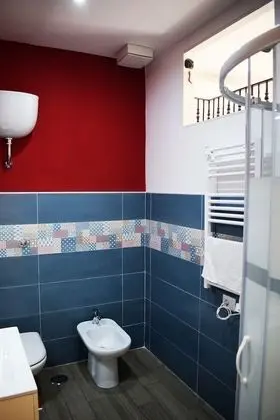 Tek Büyük veya İki Ayrı Yataklı Oda, Şehir Manzaralı (Folklore)