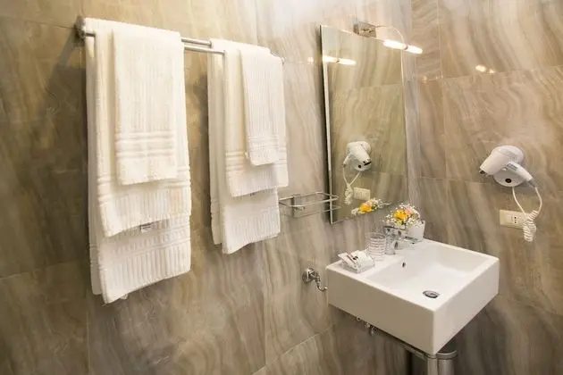 Tek Büyük veya İki Ayrı Yataklı Oda