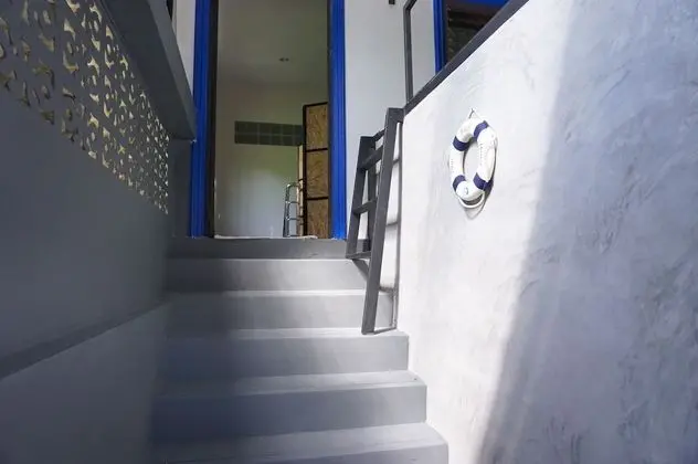 8-Bed Mixed Dormitory