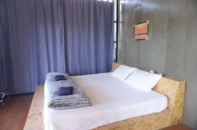 Private Room with Bathtub