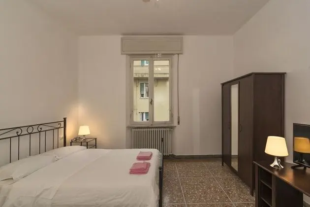 Tek Büyük Yataklı Oda, Ortak Banyo