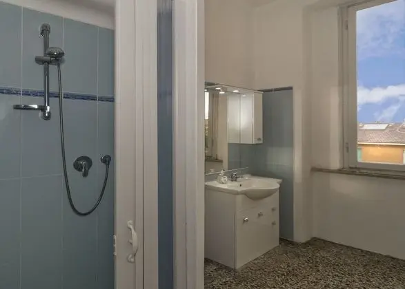 Tek Kişilik Oda, Ortak Banyo