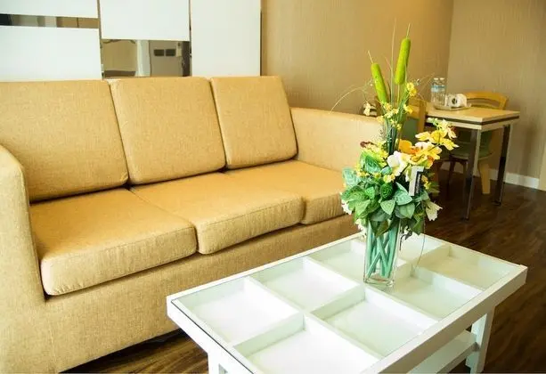 Deluxe Room Suite