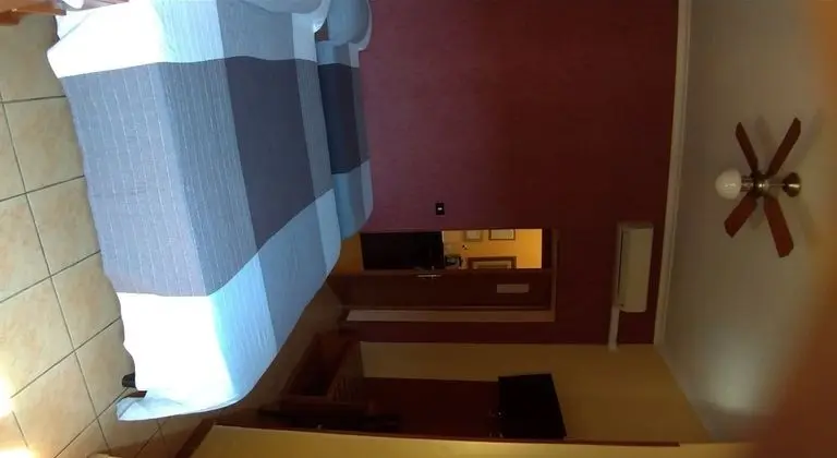 Classic Üç Kişilik Oda (52)