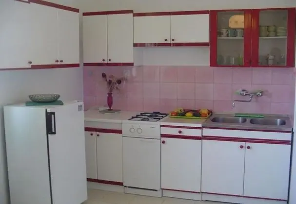 Apart Daire (Nebo - 80 m from beach - A1 Zeleni (2)