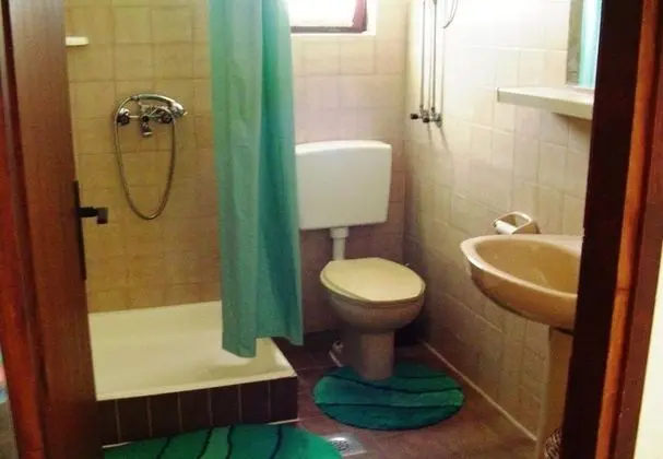 Apart Daire (Nebo - 80 m from beach - A1 Zeleni (2)