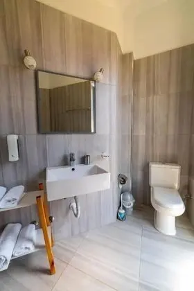 İki Ayrı Yataklı Oda, Balkon