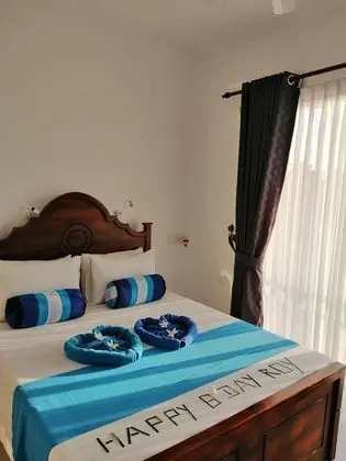 Deluxe Tek Büyük Yataklı Oda, Havuz Manzaralı, Havuz Kenarı