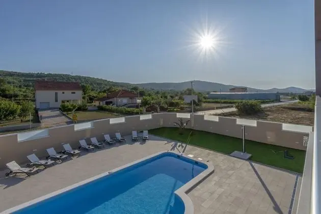Villa, Kişiye Özel Havuzlu