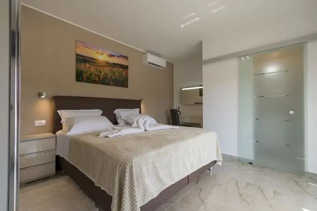 Villa, Kişiye Özel Havuzlu