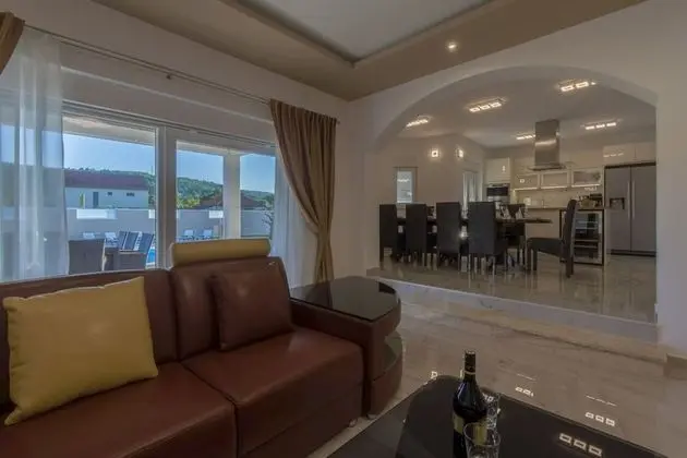 Villa, Kişiye Özel Havuzlu