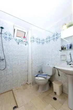 Basic Stüdyo, Bahçe Manzaralı