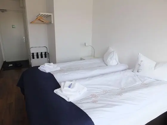 Tek Büyük veya İki Ayrı Yataklı Oda, Özel Banyo, Göl Manzaralı