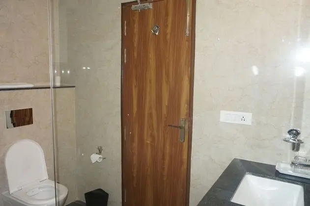 Deluxe Tek Büyük veya İki Ayrı Yataklı Oda
