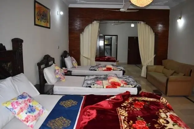 Üç Kişilik Oda