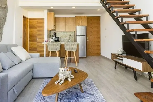 Çatı Katı (Loft), Havuz Manzaralı