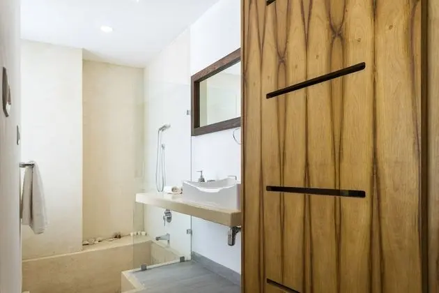 Çatı Katı (Loft), Havuz Manzaralı