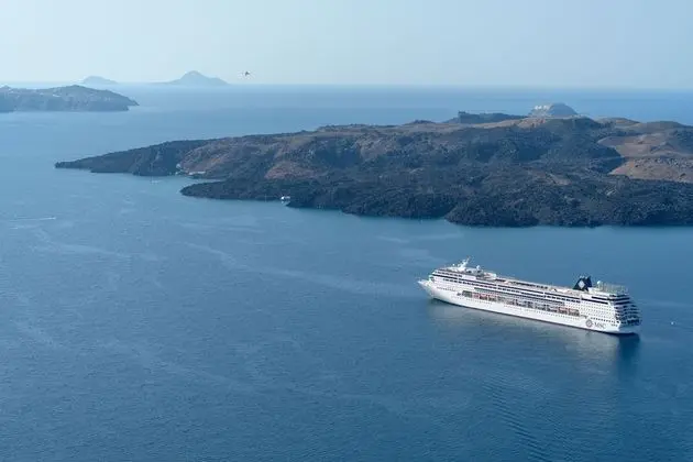 Senior Süit, Sıcak Su Küveti (Caldera View)