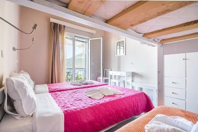 Stüdyo, Deniz Manzaralı