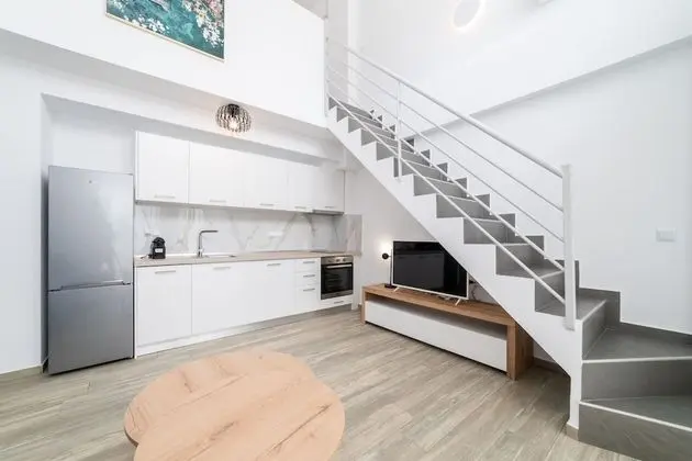 Çatı Katı (Loft)