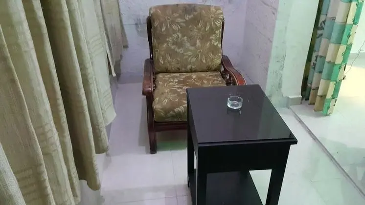 Üç Kişilik Oda