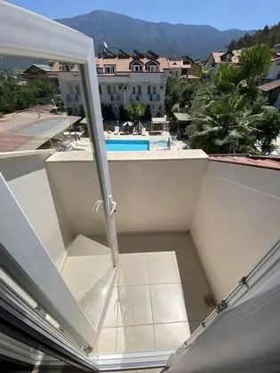 Standard İki Ayrı Yataklı Oda (Çatı Katı)