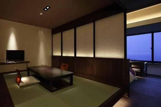 İki Ayrı Yataklı Oda, Sigara İçilmez (Japanese-Western, Tatami area)
