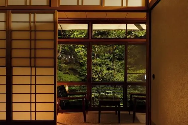 Traditional Oda, Sigara İçilmez (JPN-Style w/ Garden View, Shared Bath)