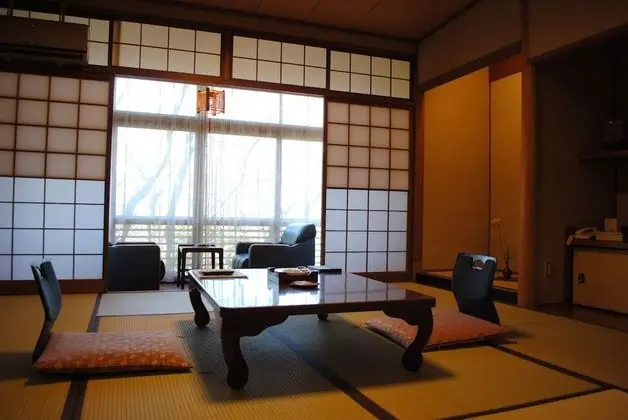 Traditional Oda, Sigara İçilmez (JPN-Style w/ Garden View, Shared Bath)