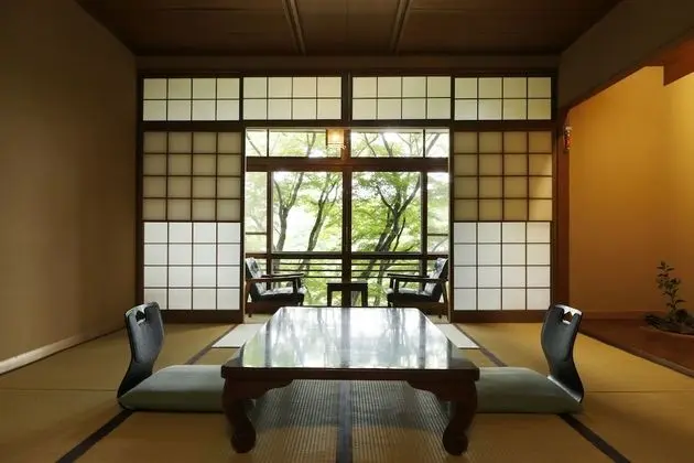 Traditional Oda, Sigara İçilmez (JPN-Style w/ Garden View, Shared Bath)