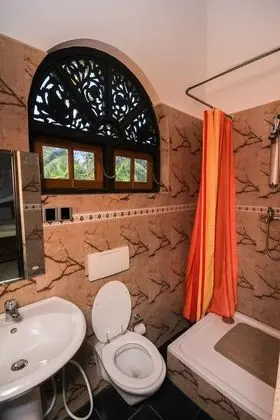 Deluxe Tek Büyük Yataklı Oda, 1 Çift Kişilik Yatak (with AC)