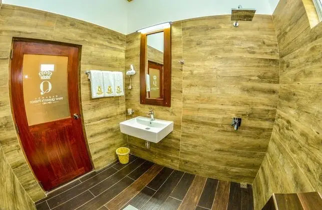 Deluxe Büyük Yataklı Tek Kişilik Oda, 1 En Büyük (King) Boy Yatak, Bahçe Manzaralı