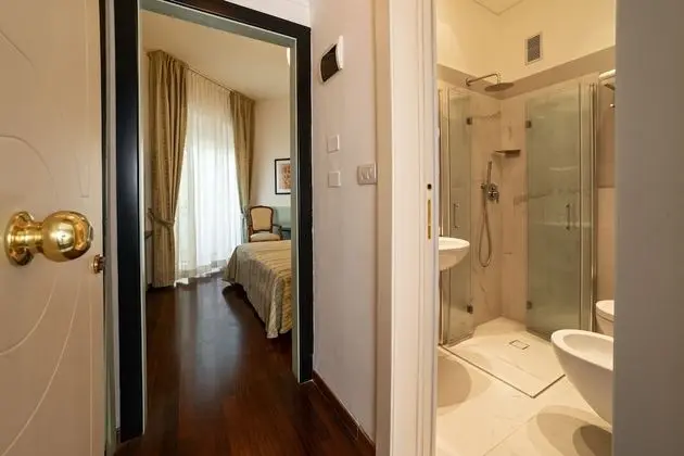 Economy Tek Büyük Yataklı Oda