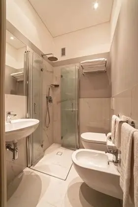 Economy Tek Büyük Yataklı Oda