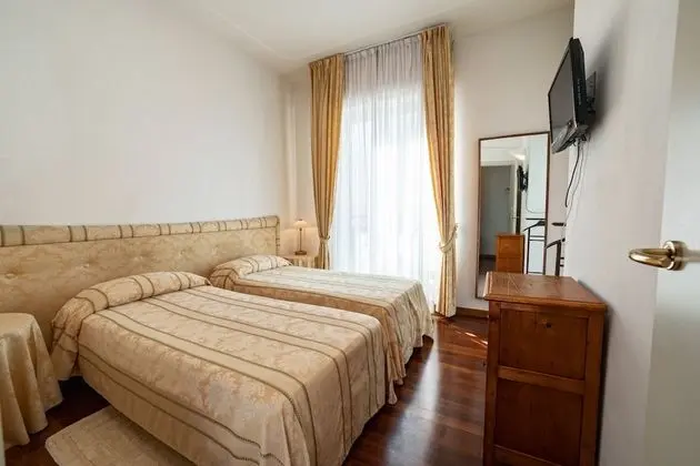 Tek Büyük Yataklı Oda