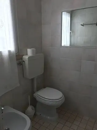 Tek Büyük veya İki Ayrı Yataklı Oda, Kısmi Deniz Manzaralı