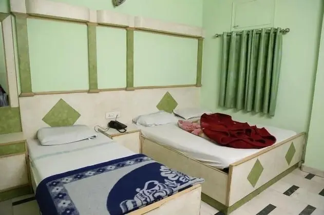 Standard Üç Kişilik Oda (Non A/C)